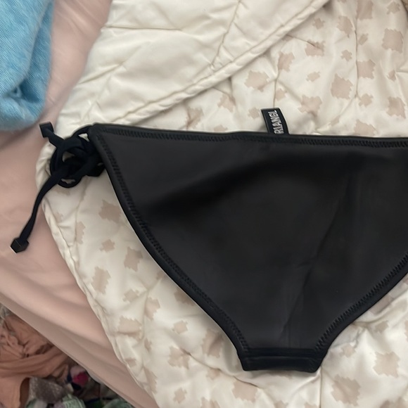 Triangl black neoprene bikini size x small - Picture 3 of 4